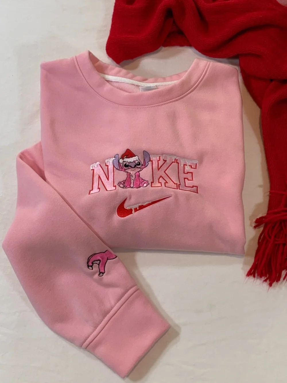 Nike Pink Embroidered Stitch Sweatshirt Large Y2K Christmas Crewneck Cozy Cute